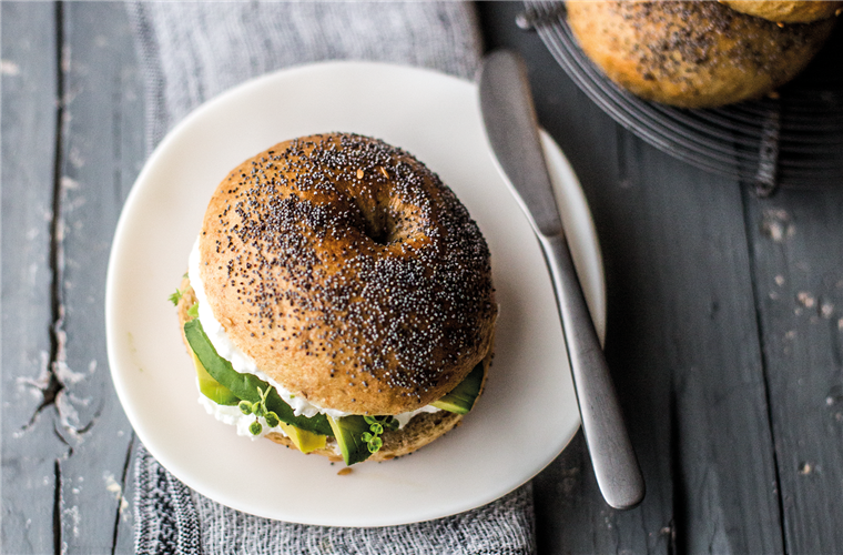 Bagel, Fresco Cremoso e Avocado