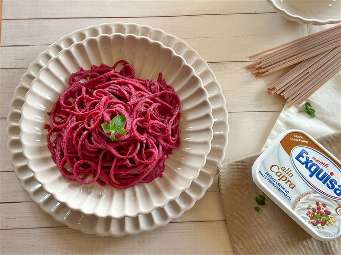 Pasta barbabietola e Exquisa alla capra