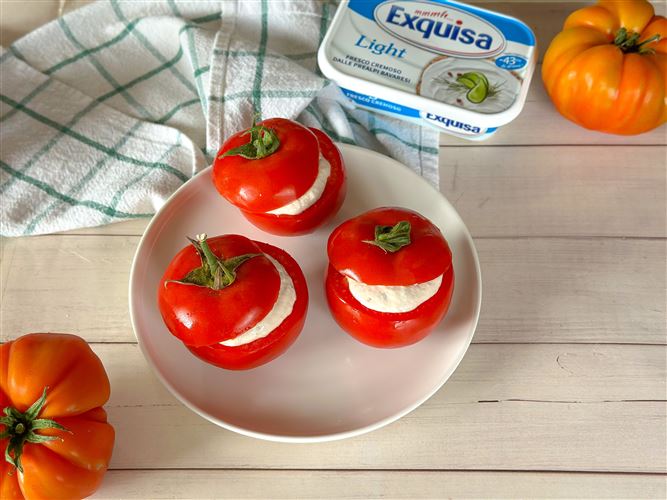 Pomodori ripieni con tonno e Exquisa Light