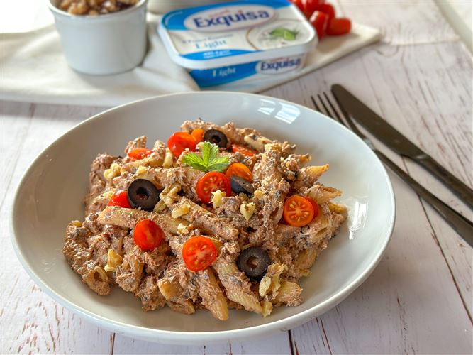 Pasta fredda con pesto alla mediterranea e Exquisa light