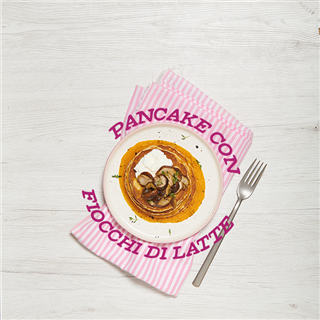 Pancake salati con patè di zucca, funghi e fiocchi di latte