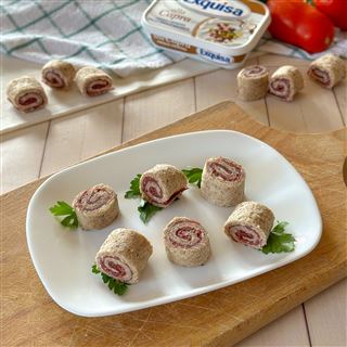Girelle di pane con bresaola e Exquisa capra