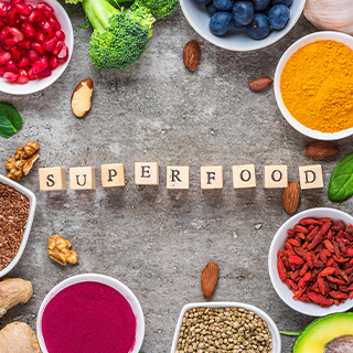 SUPERFOOD: COSA SONO E COME INSERIRLI NELLA DIETA QUOTIDIANA
